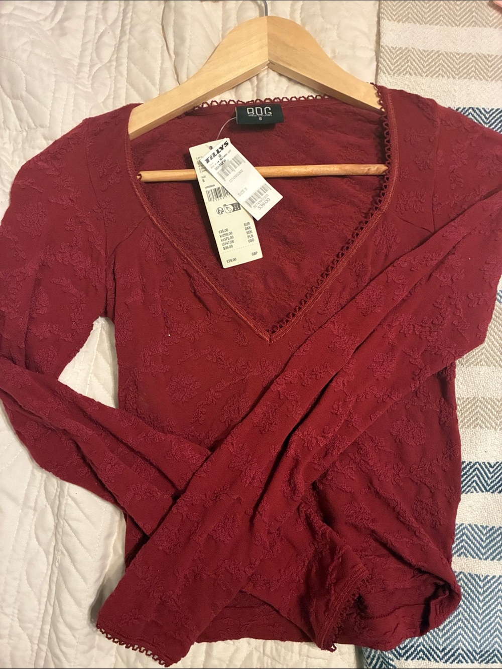 BDG Lace Trim V-Neck Top in Burgundy